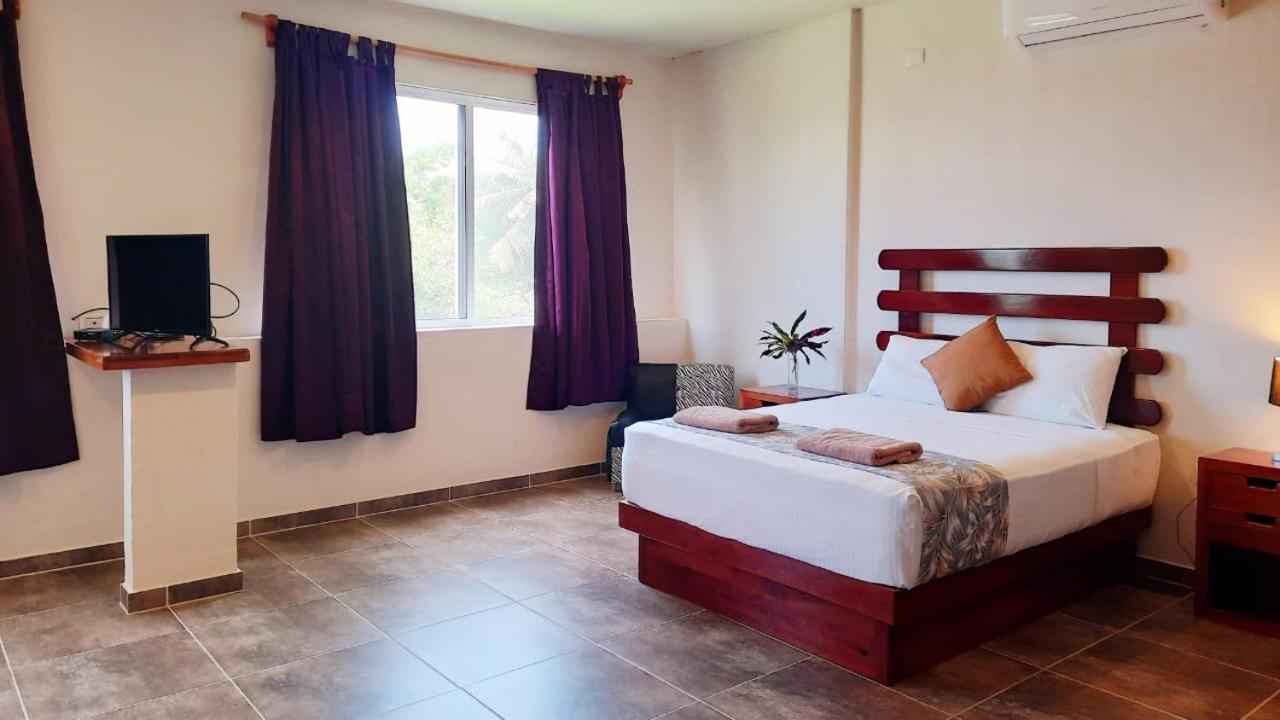 Porto Coral Hotel&Suites Mahahual Exterior foto